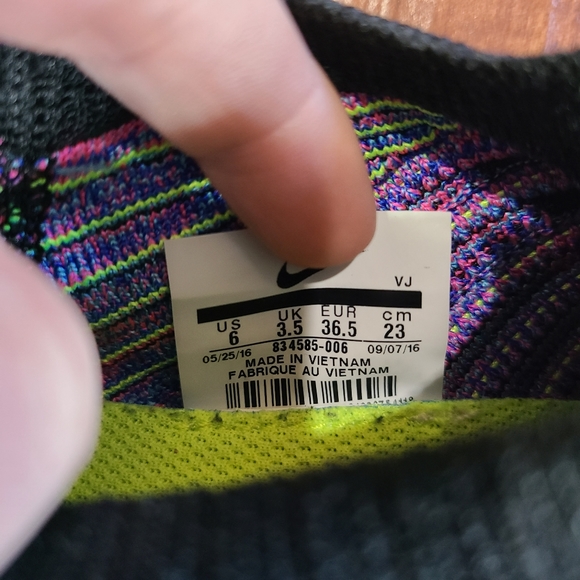 NIKE FreeRn Motion 2016 FLYKNIT Neon Rainbow Slip On Lace Up Womens Shoes Size 6 - Picture 15 of 15
